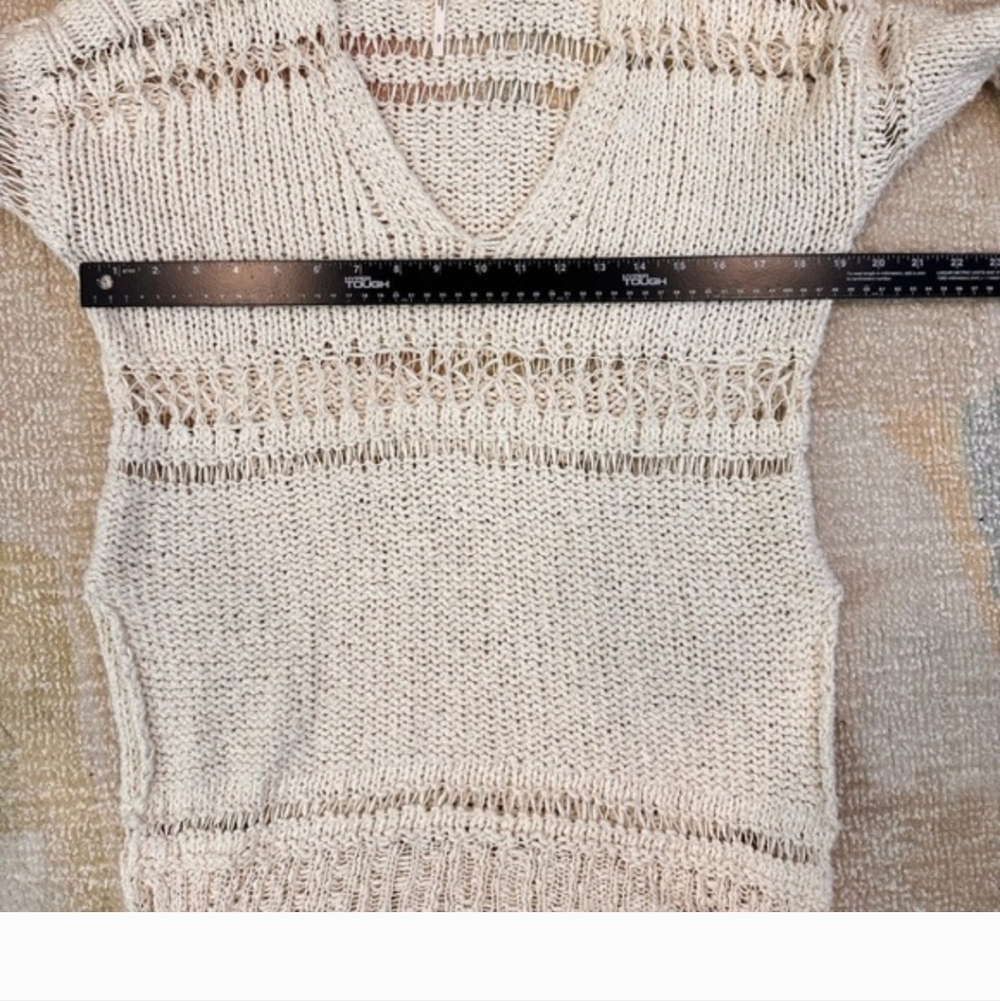 Free People Sweater - Picture 4 of 11